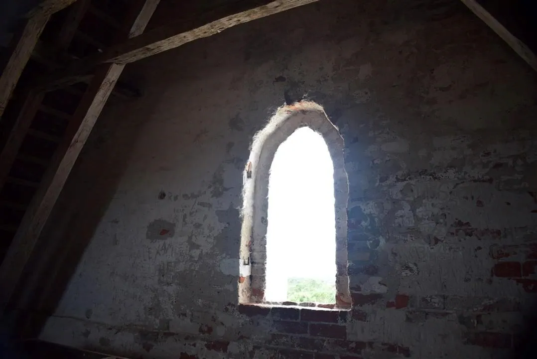 G22 den tilsandede kirke   the sand covered church skagen sat 22 jul (3)